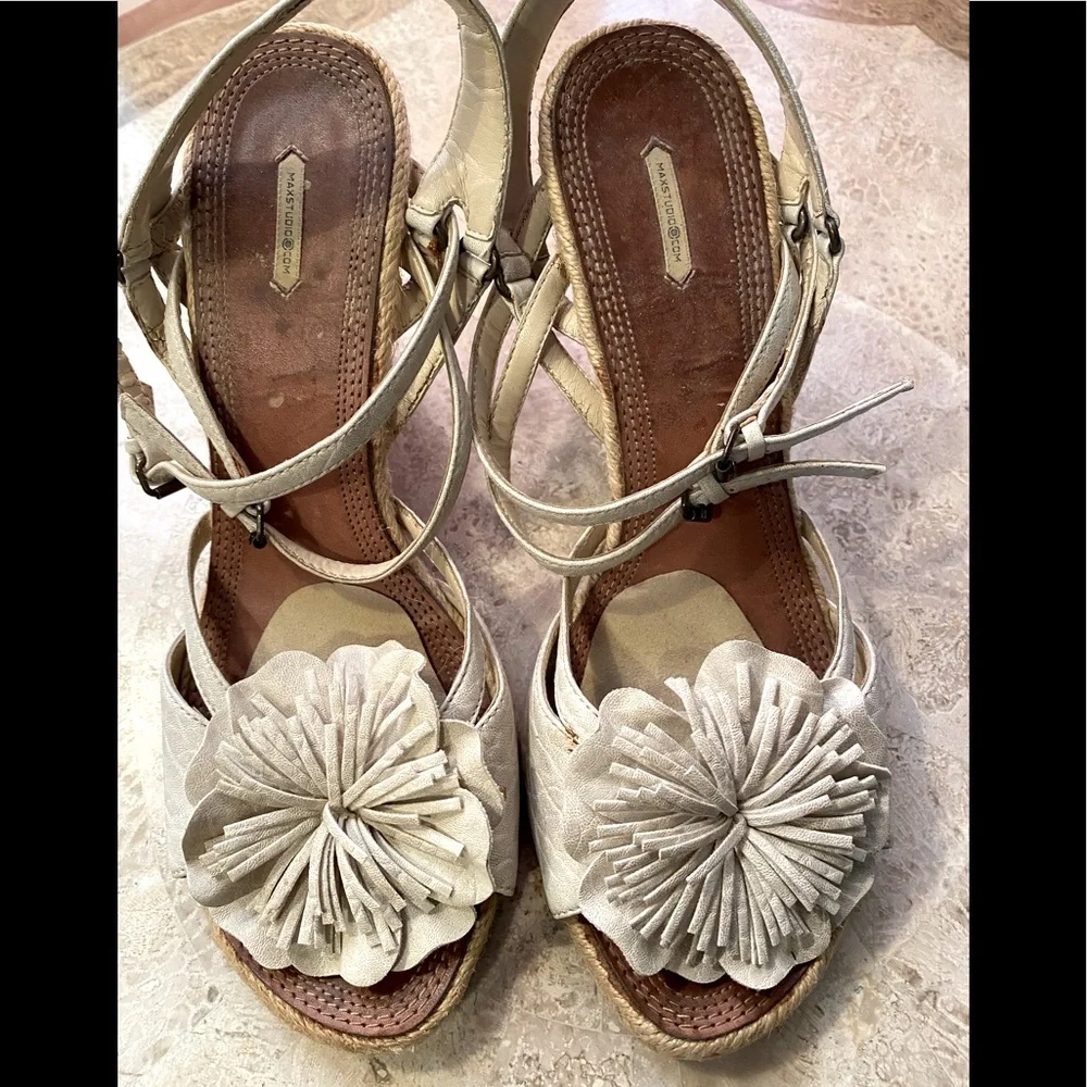 Max Studio Wedge Heels - Picture 1 of 6